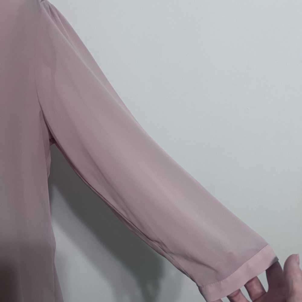 H&M Blouse #048 - Picture 3 of 4